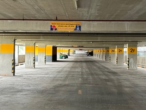 พื้นที่จอดรถภายใน APA Building