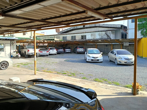 ภาพตัวอย่าง ที่จอดรถ BSmile Parking 3 ที่จอดรถค้างคืน ดอนเมือง