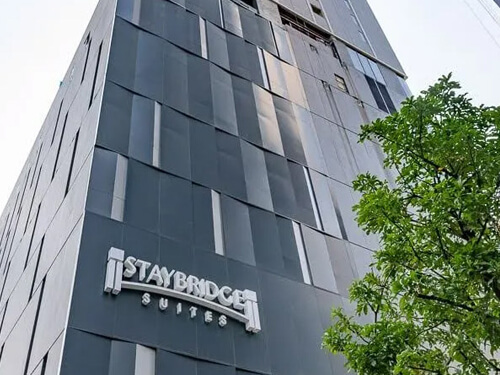 ที่จอดรถ สุขุมวิท 24 โรงแรม Staybridge Suites Bangkok Sukhumvit